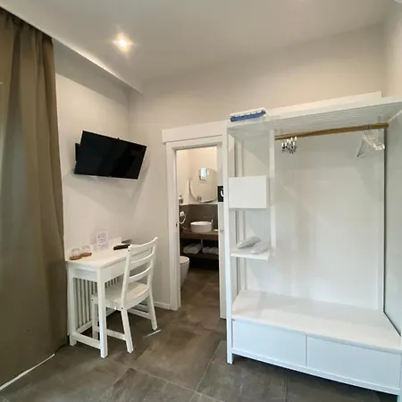 Derna Bed & Breakfast *