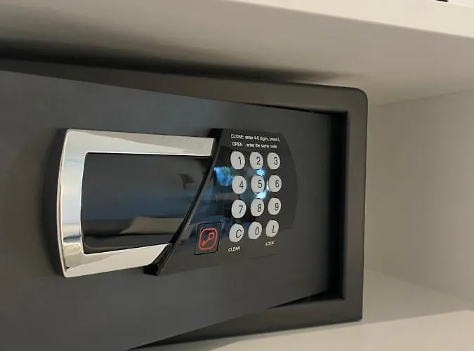 D Erna Bed and Breakfast 4*