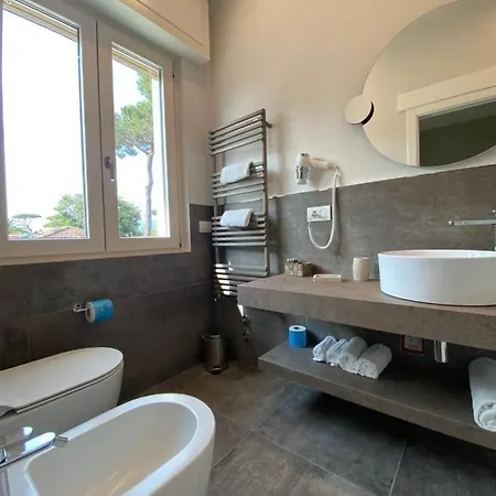 Derna Marina di Pietrasanta