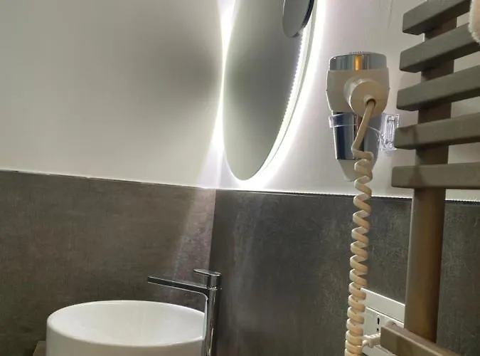 D Erna Nocleg ze śniadaniem 4*