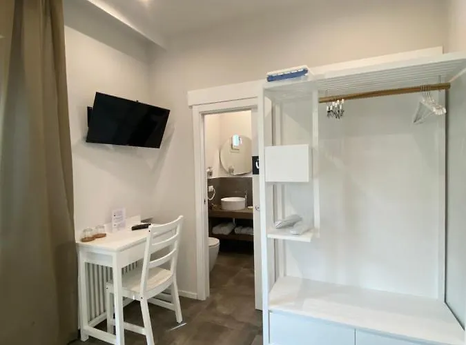 D Erna Bed & Breakfast 4*